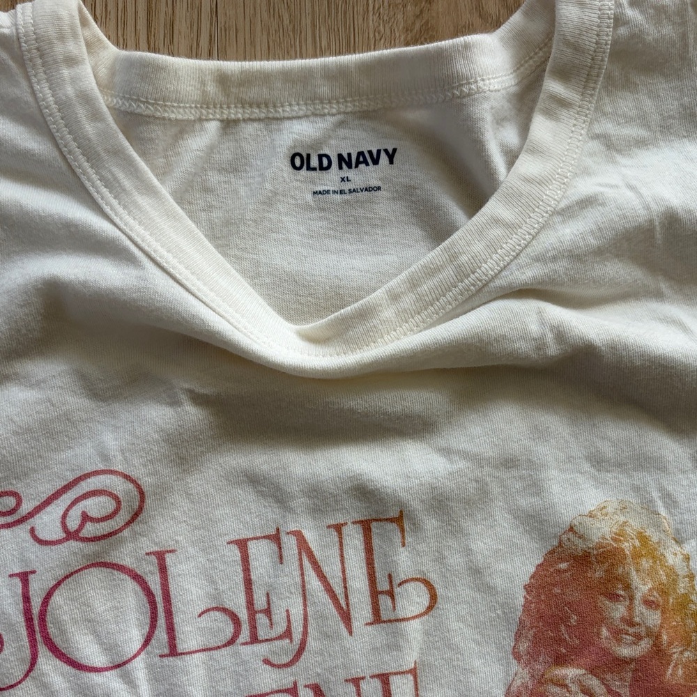 XL Old Navy Jolene Dolly Parton t-shirt - Picture 2 of 3